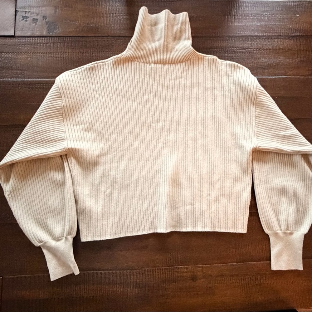 Good American Cream Ribbed Turtleneck Sweater - Women's Cozy Pullover - Picture 4 of 4